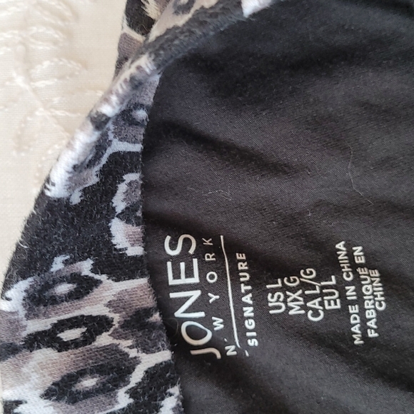 Jones New York Signature Skort Black and White Size Large - Picture 6 of 8